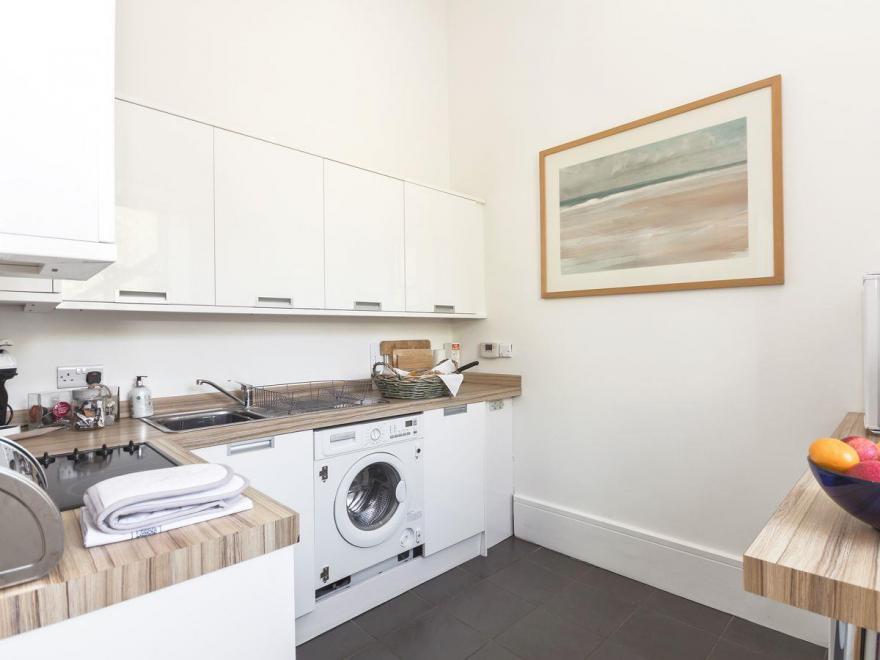 Priory Cottage - UKC13