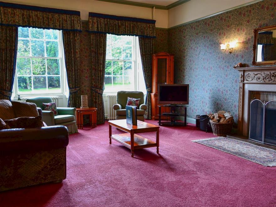 Akeld Manor House-MDW