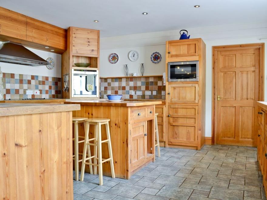 Harcombe House - Cobb