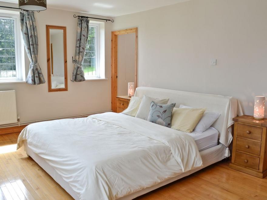 Harcombe House - Cobb