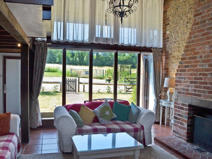 Tiplen Green Barn-dng