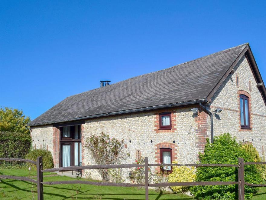 Tiplen Green Barn-dng