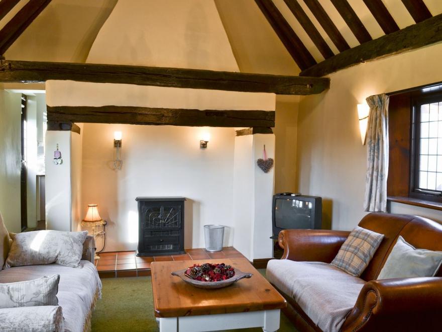 Rose Cottage - E2352