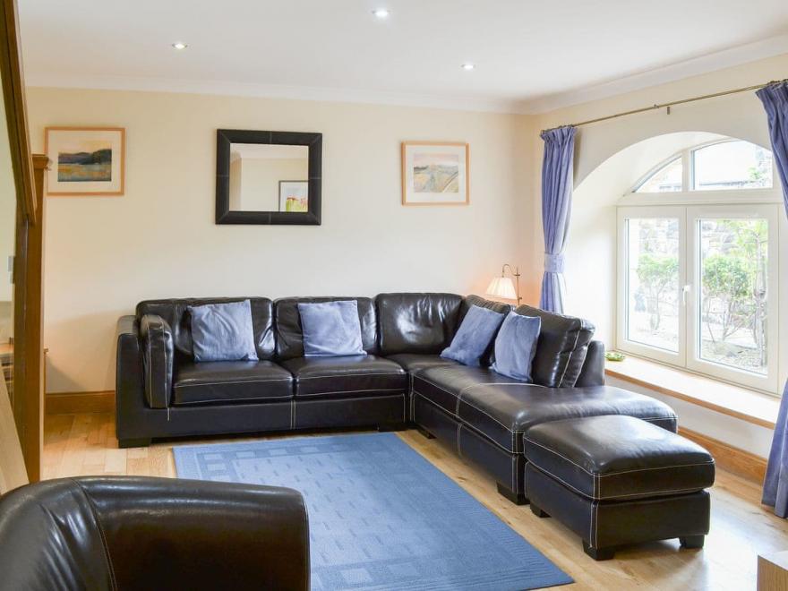 Lowcroft Cottage - Mvc