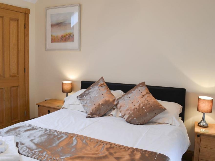 Lowcroft Cottage - Mvc