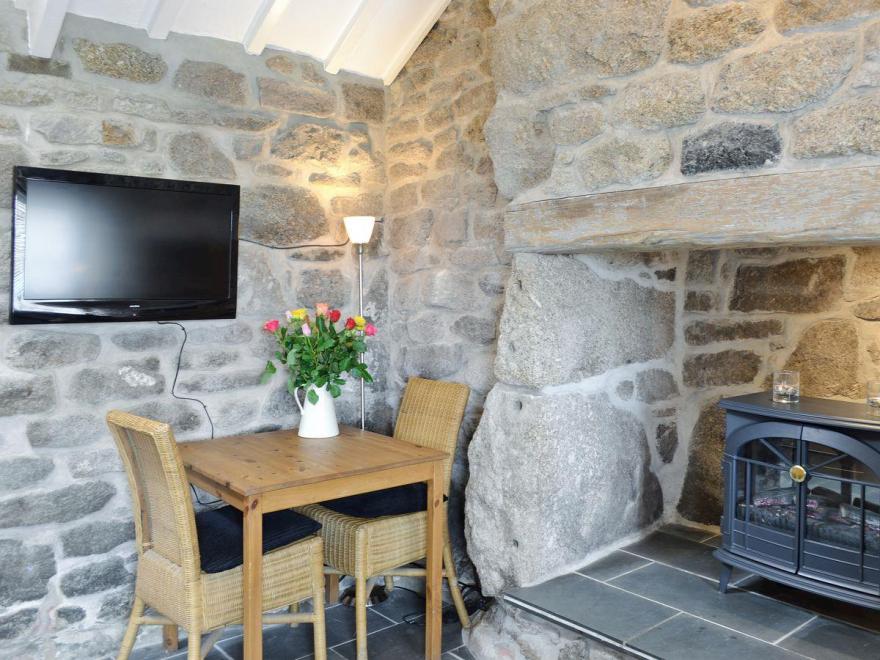 Smugglers Cottage - TOP