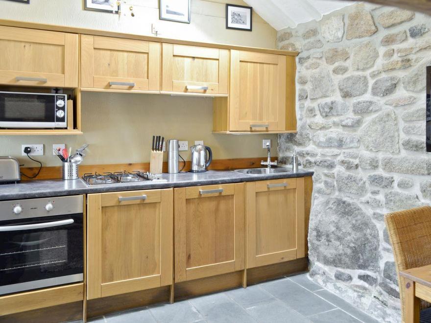 Smugglers Cottage - TOP