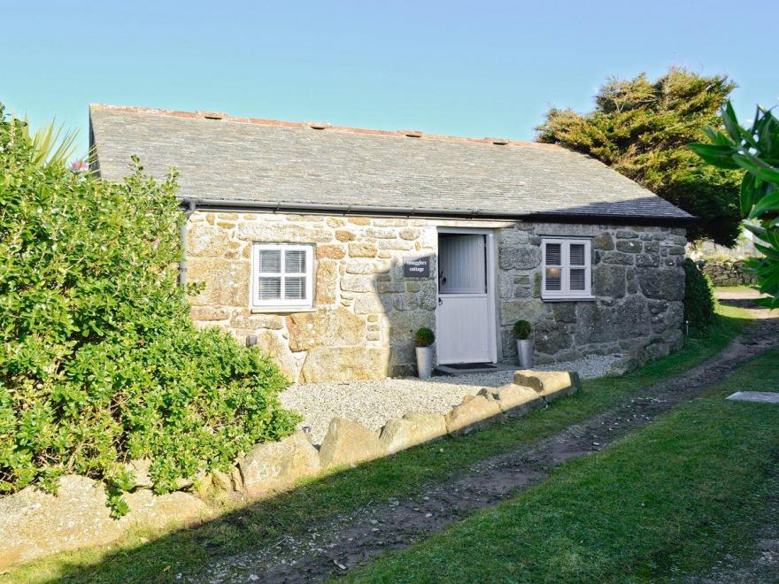 Smugglers Cottage - TOP