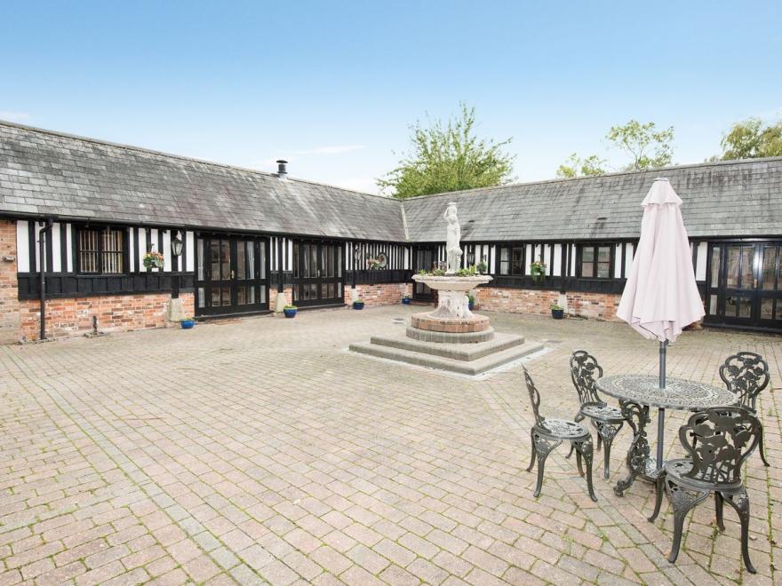 Redbridge Stable Cottage