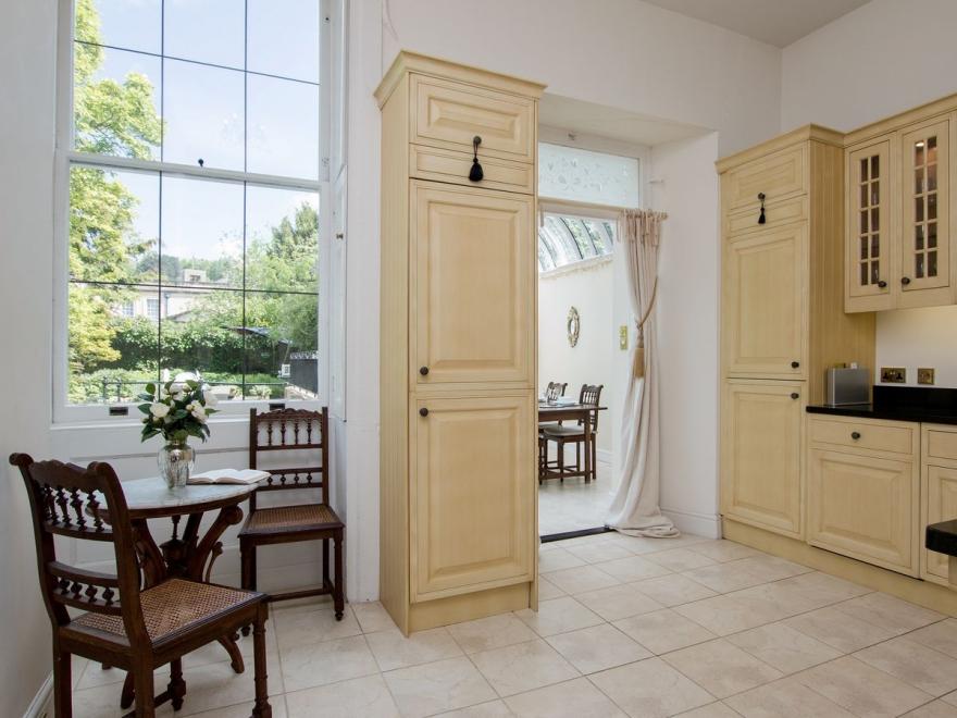 Royal Crescent Apartment