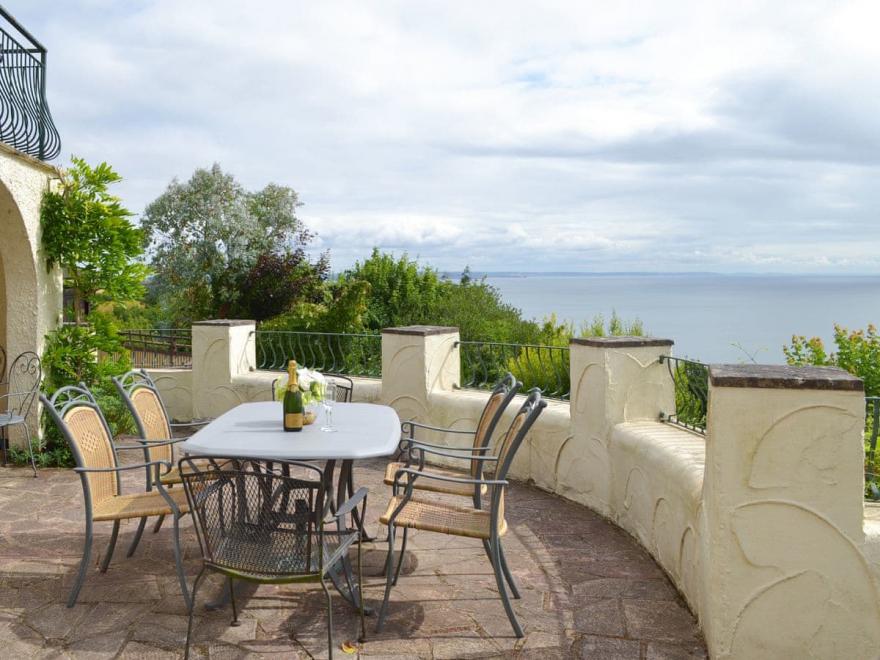 Cliff Lodge