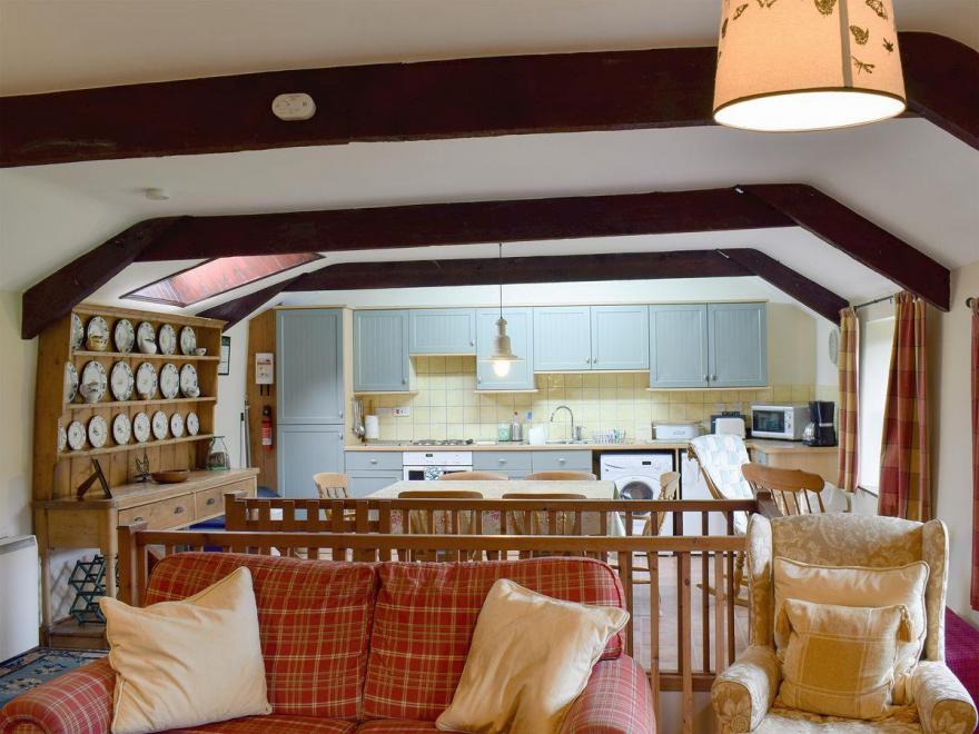 5 Swallowholm Cottages