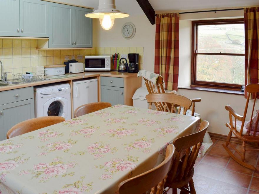 5 Swallowholm Cottages