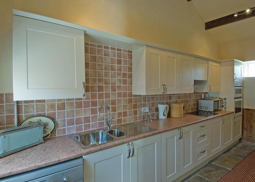 Stable Cottage - E5118