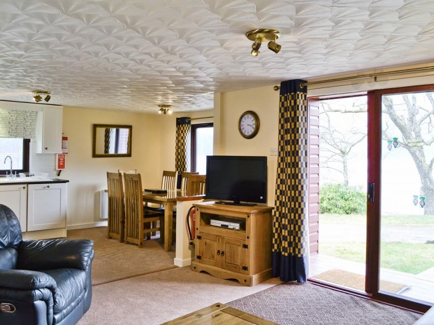 Mountain Thyme Lodge - S4033