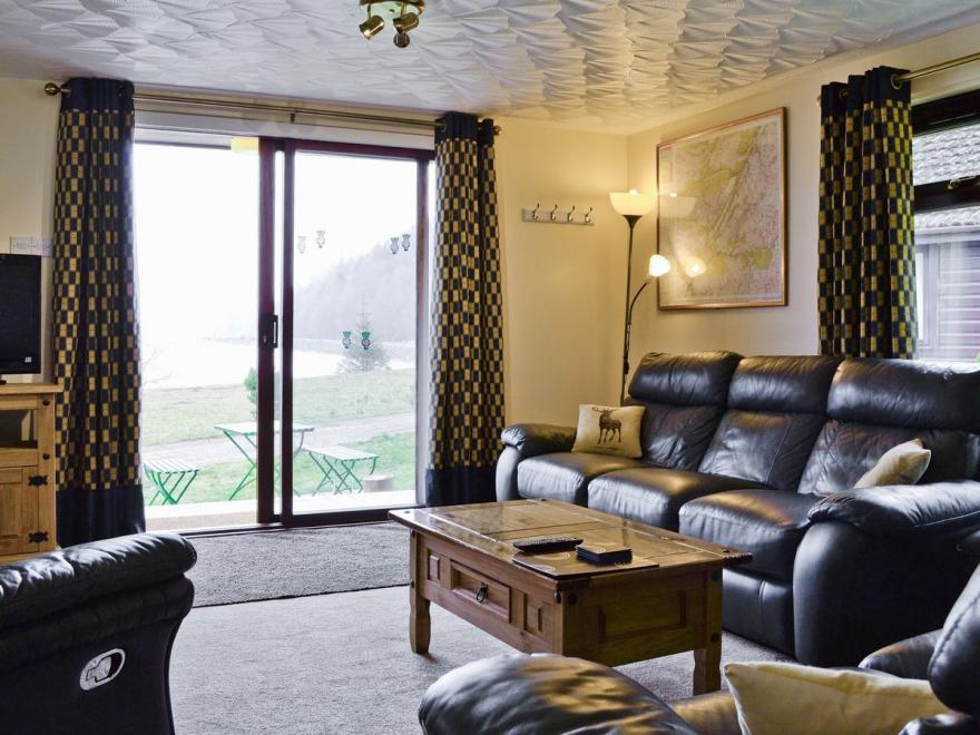 Mountain Thyme Lodge - S4033