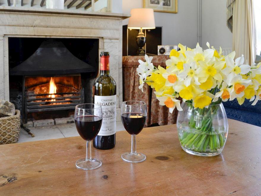 Crogen Coach House - OQR