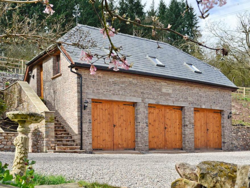 Ruthlin Mews Cottage