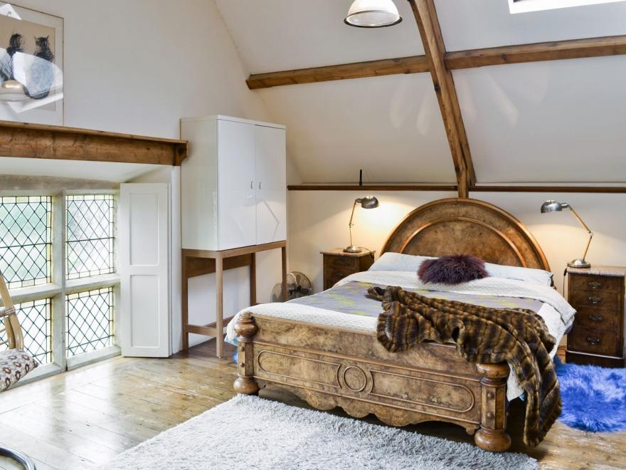 The Old Sunday School - E5203