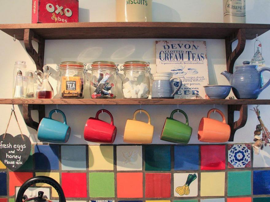 Passion Flower Cottage - E1468