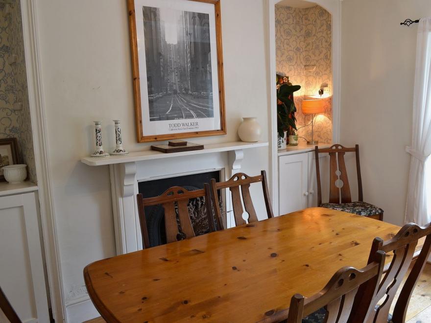 Shoelace Cottage - TC6