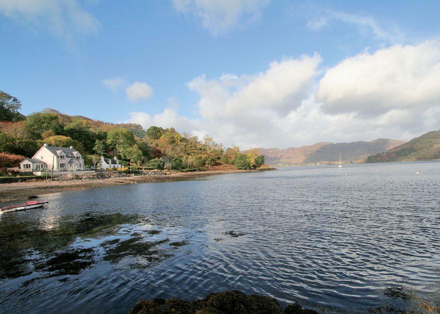 Lochside House - S4532