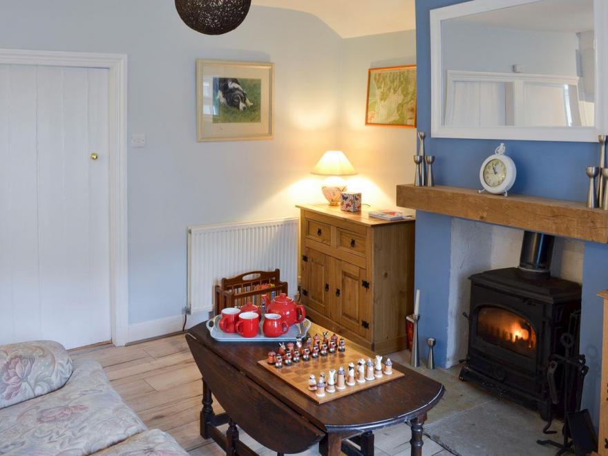 1 Broom Hill Cottage