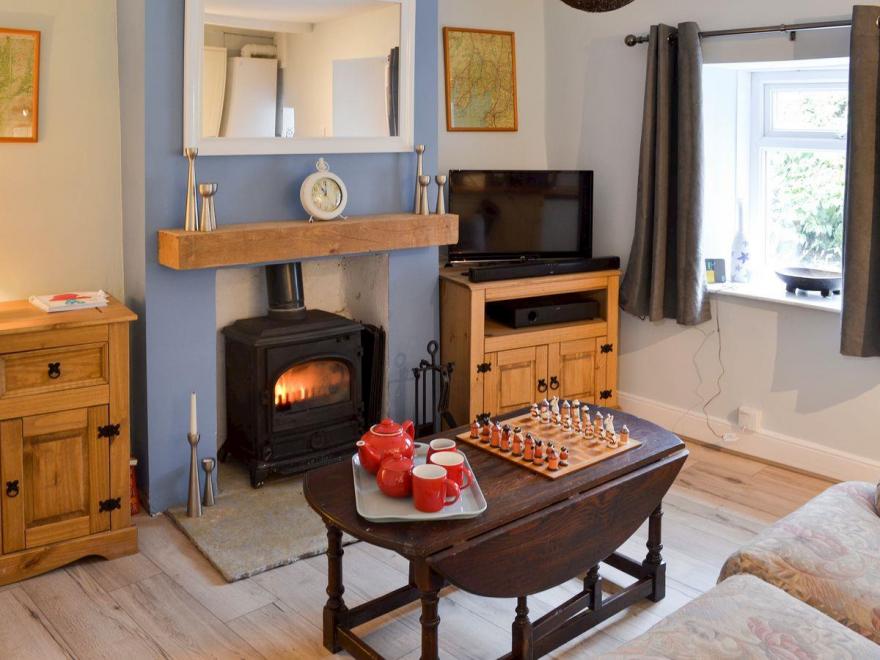 1 Broom Hill Cottage