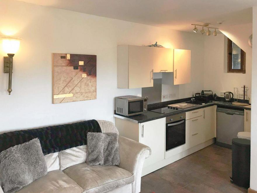 The Hay Suite - HW7553