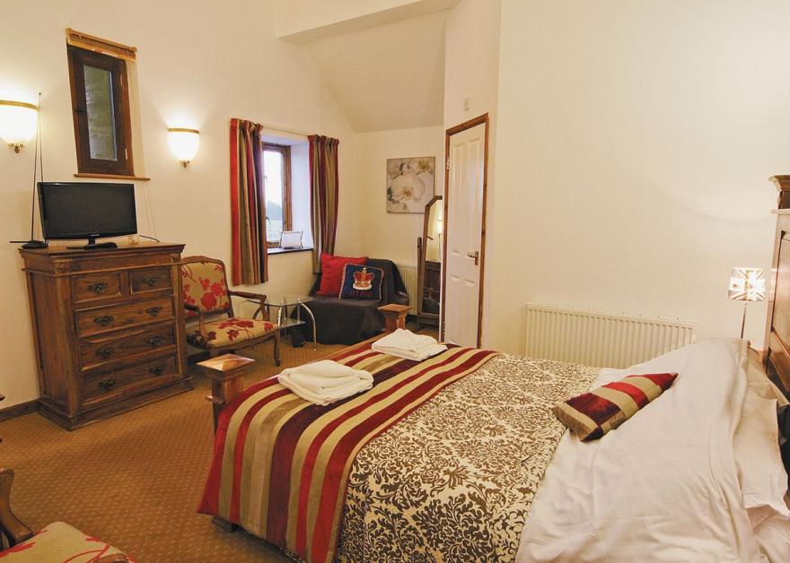 The Hay Suite - HW7553