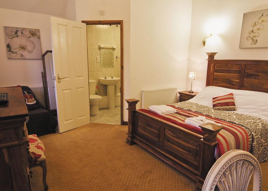 The Hay Suite - HW7553