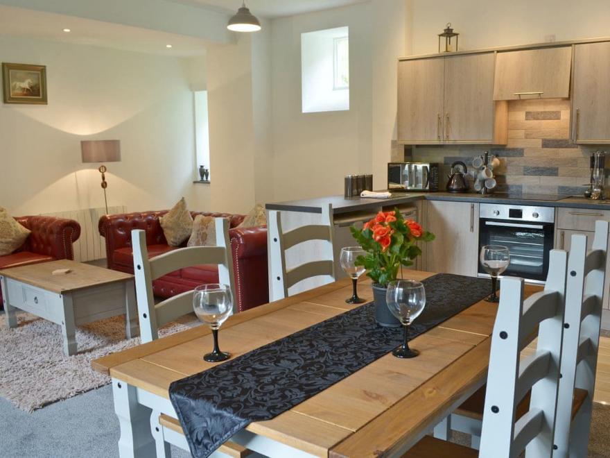 Rosecraddoc Manor - Stable