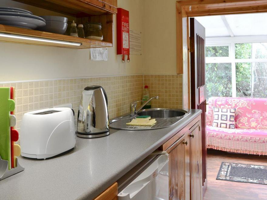 Hillend Guest Cottage