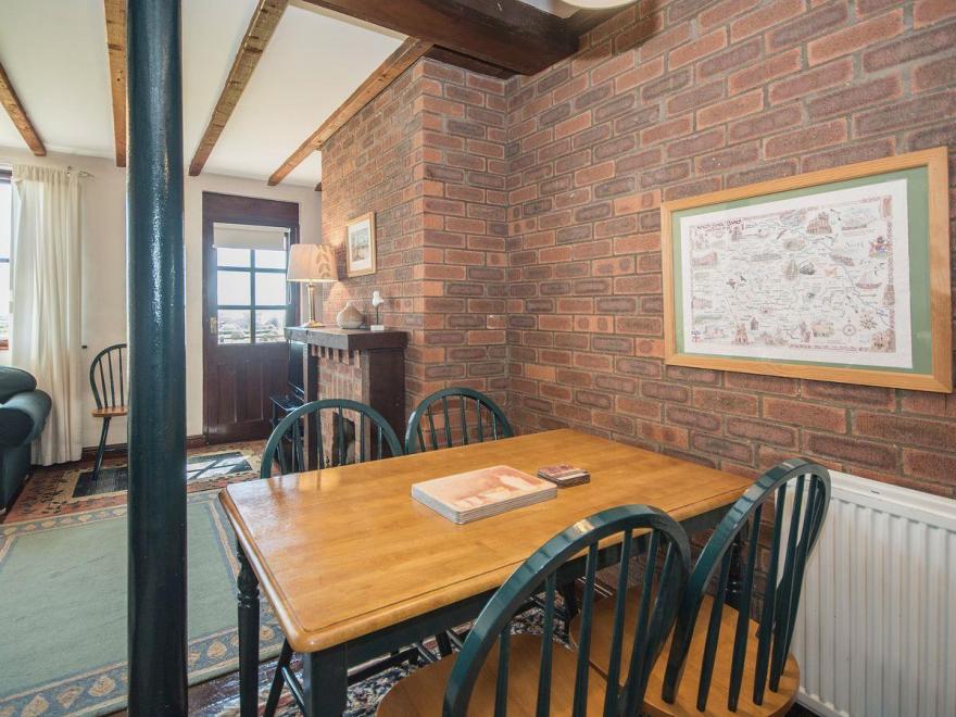 Meadowsweet Cottage - E1496