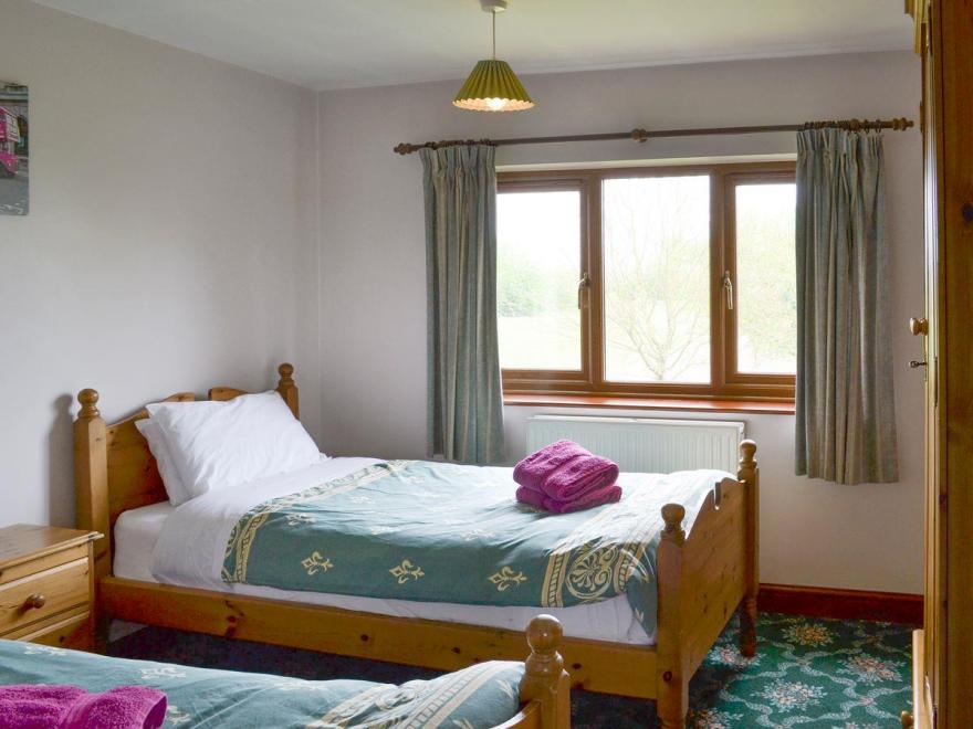 Carp Cottage - UKC1907