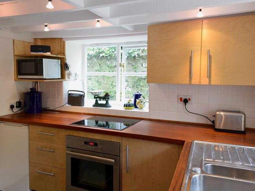 Bride Valley Cottage