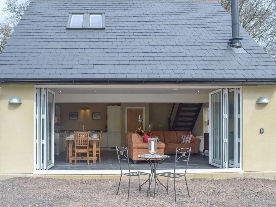 The Lodge at Bainesbury House