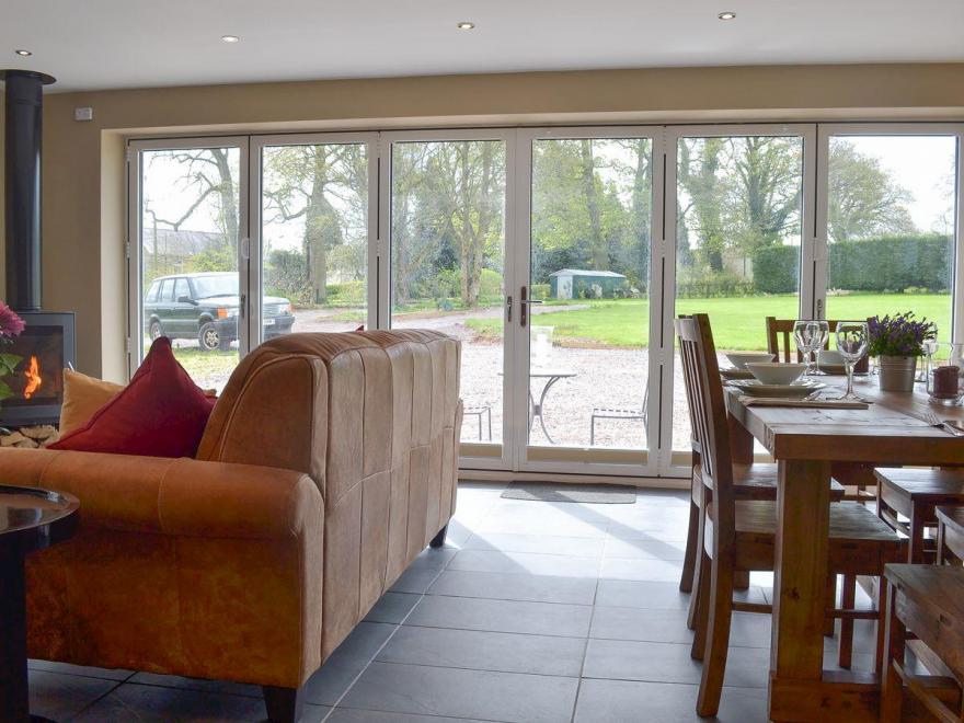 The Lodge at Bainesbury House