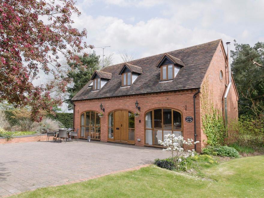 Harvesters Motor House