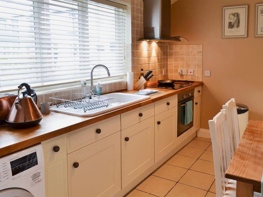 Victorian Cottage-The Beach