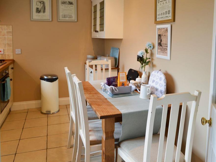 Victorian Cottage-The Beach