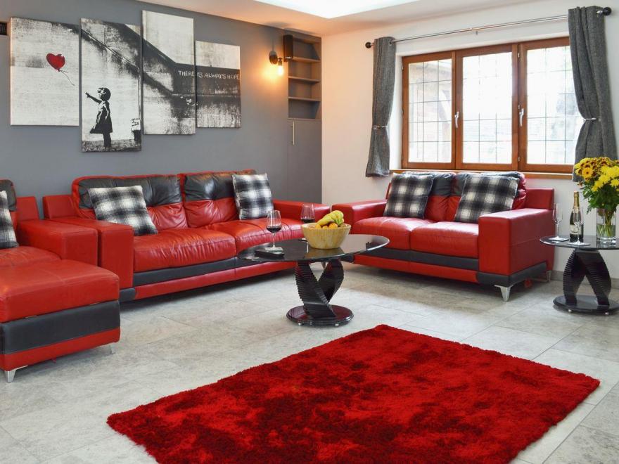 Coombe Wood Coach House