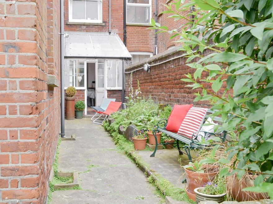 Chatsworth House Flat 1