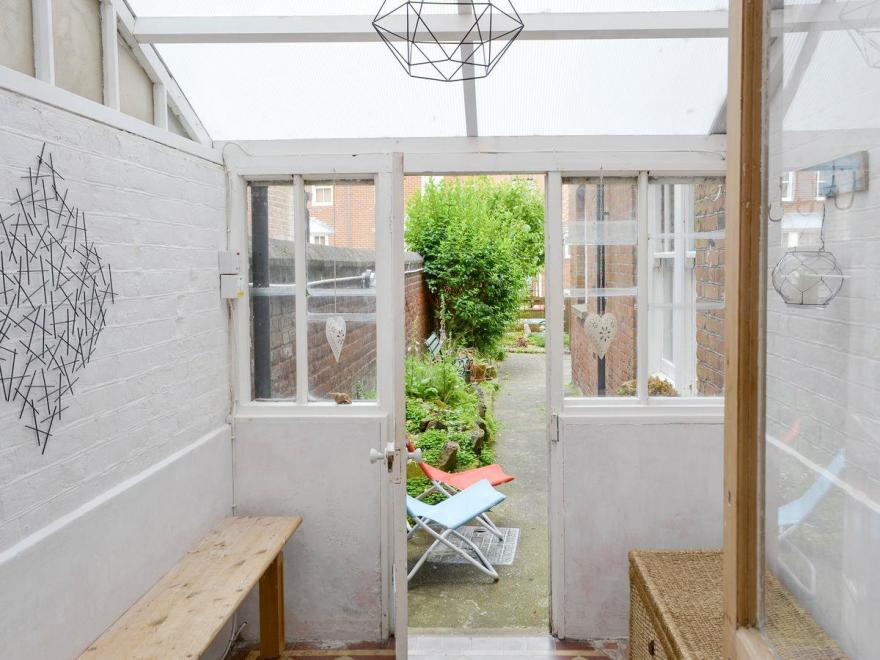 Chatsworth House Flat 1