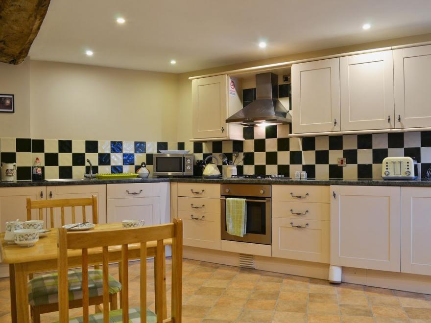 Shippon Cottage - E4299