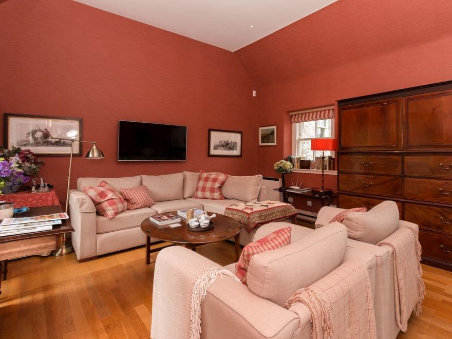 Wester Coshieville Cottage