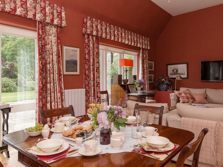 Wester Coshieville Cottage