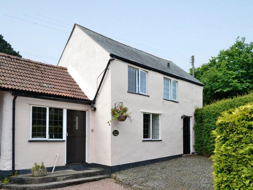 Grooms Cottage-E2224