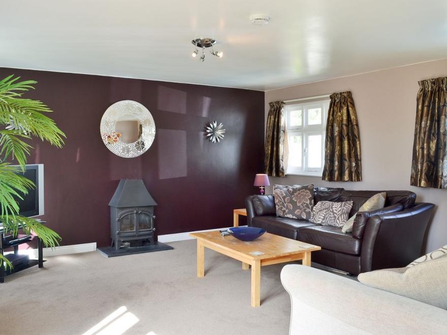 The Smoke House - E2230