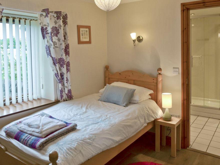 Milking Parlour - UK4017